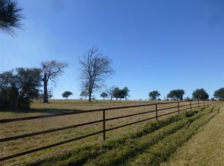 39561 Chambers Rd, Hempstead, TX 77445