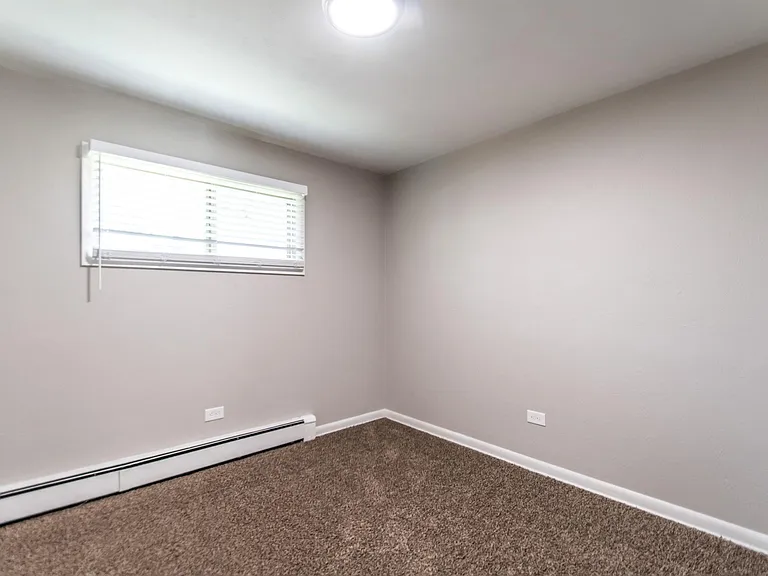 1628 Eaton St — Photo 9
