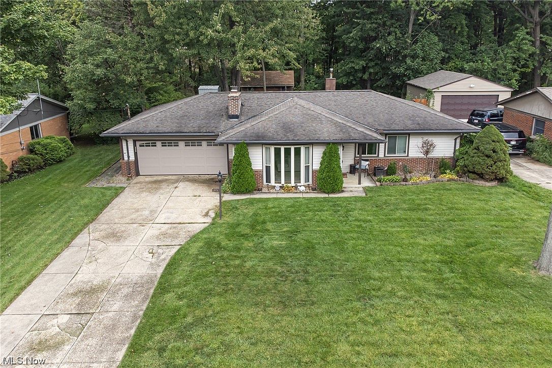 28576 Holly Dr, North Olmsted, OH 44070 Zillow