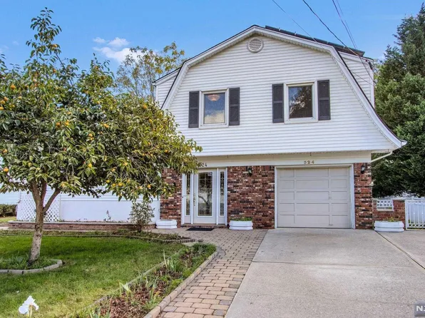 324 Scharer Ave, Northvale, NJ 07647