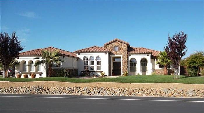 Oversized Corner Lot