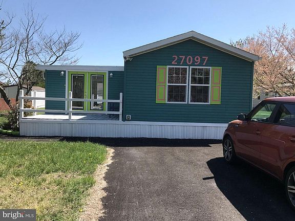 2nd image of 27097 Windjammer Rd