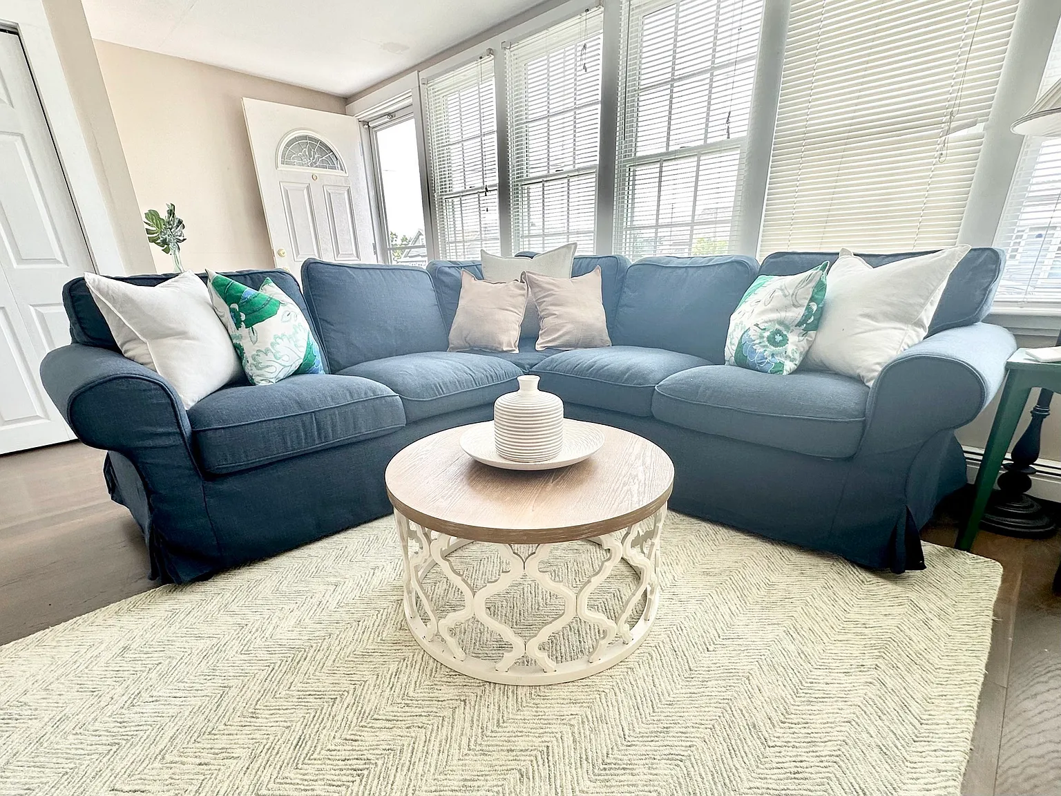 3 bed, 1.0 bath, 1434 sqft, $2,700 — Photo 4