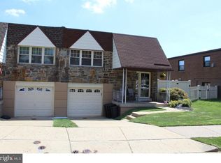 15113 Ina Dr, Philadelphia, PA 19116