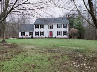 9020 Oakstone Trl, Chardon, OH 44024