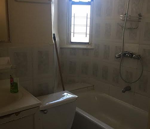 5th image of 3501 Avenue J Fl 1