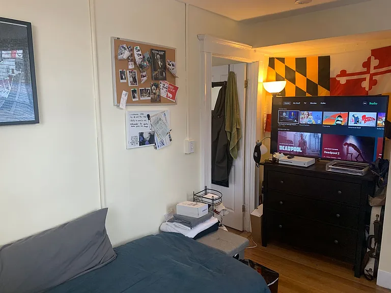 221 Hanover St #34 — Photo 17