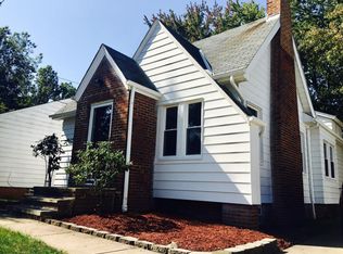 1556 Winchester Rd, Lyndhurst, OH 44124