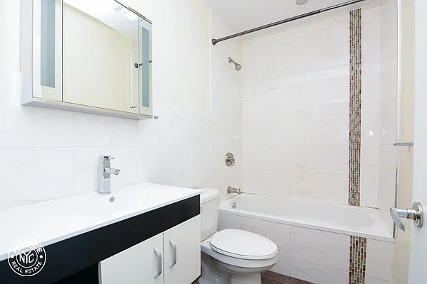 Rented by MySpaceNYC | media 7