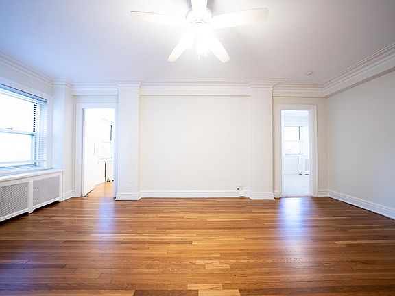 2nd image of 420 E Armour Blvd APT 4NW