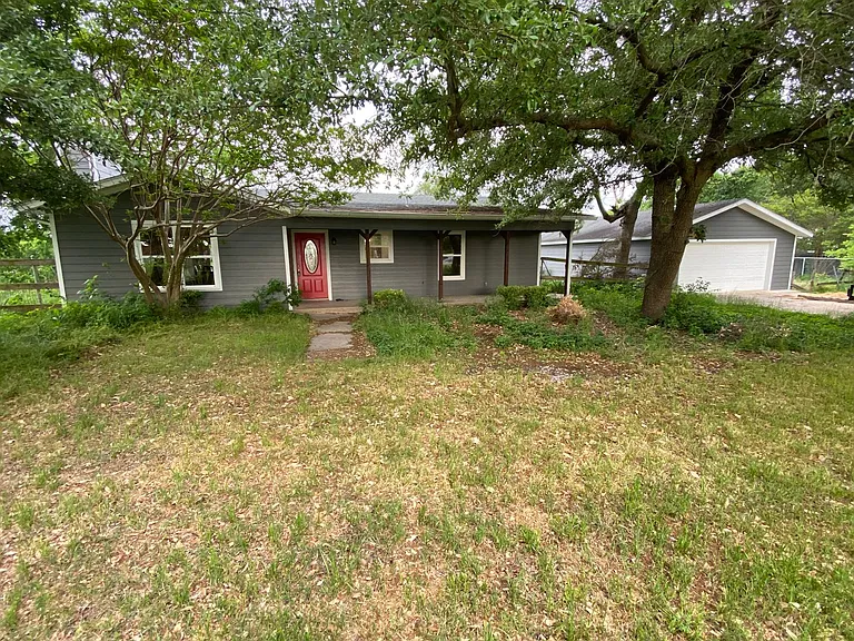 9857 County Road 745 — Photo 1