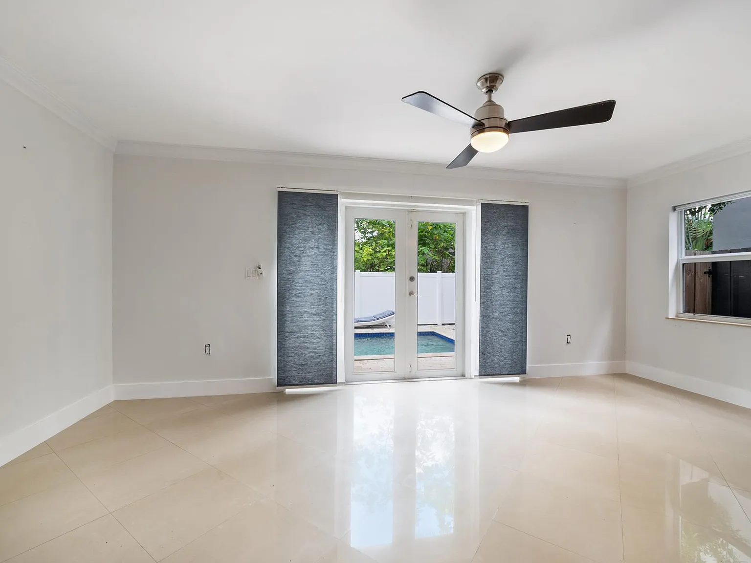3 bed, 2.5 bath, 2100 sqft, $6,800 — Photo 3