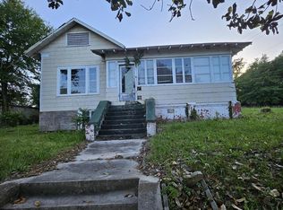 604 S Broadway St, McComb, MS 39648