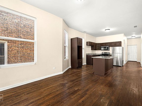 3rd image of 1510 S Drake Ave