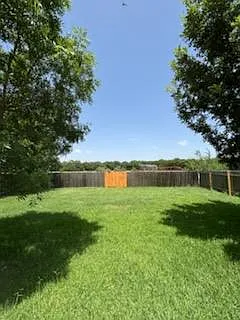 322 Meadowside Dr — Photo 10