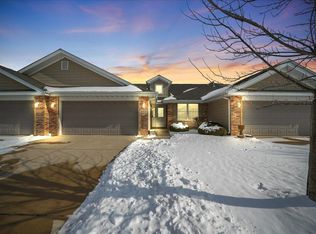 10721 Maple Lane St, Saint John, IN 46373