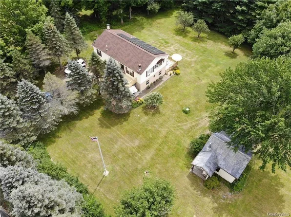 1765 Ulster Heights Road, Ellenville, NY 12428