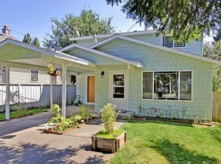 8534 Dibble Ave NW, Seattle, WA 98117