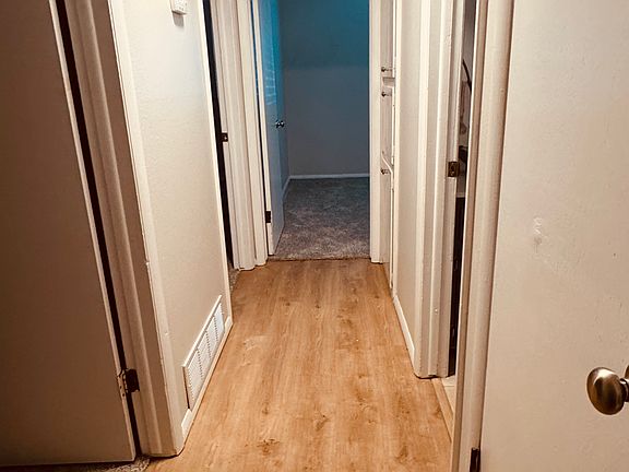 5th image of 312 Sunnyside Pl