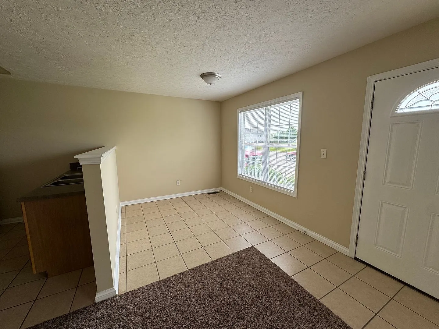 345 Kelly Road — Photo 3