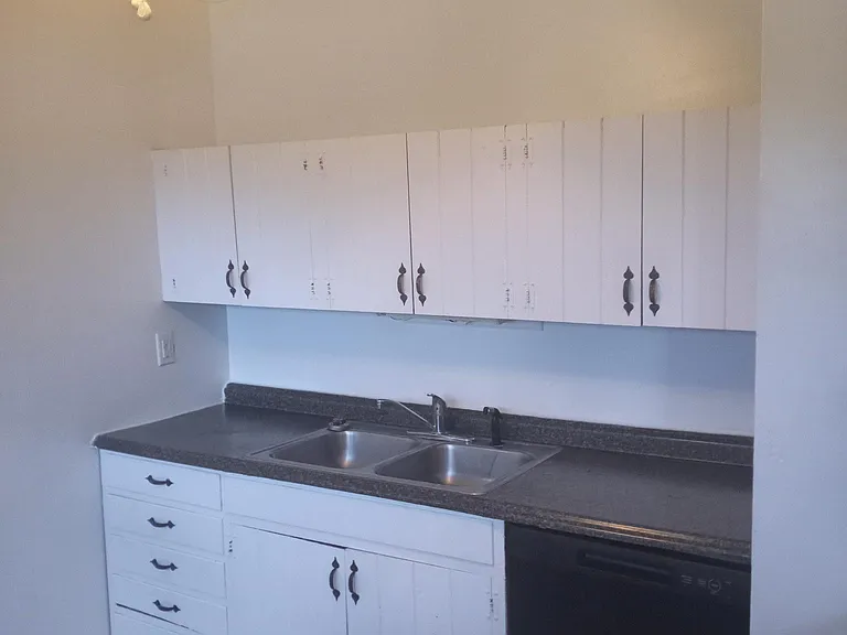 2801 Cecil Ave — Photo 3