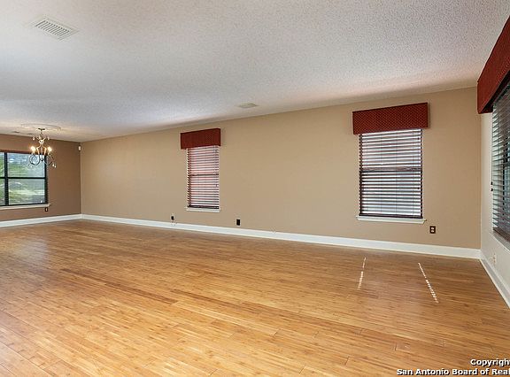 4th image of 2702 Redriver Creek Dr
