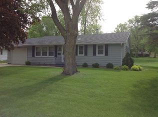 1004 Elmhill Dr, Albert Lea, MN 56007