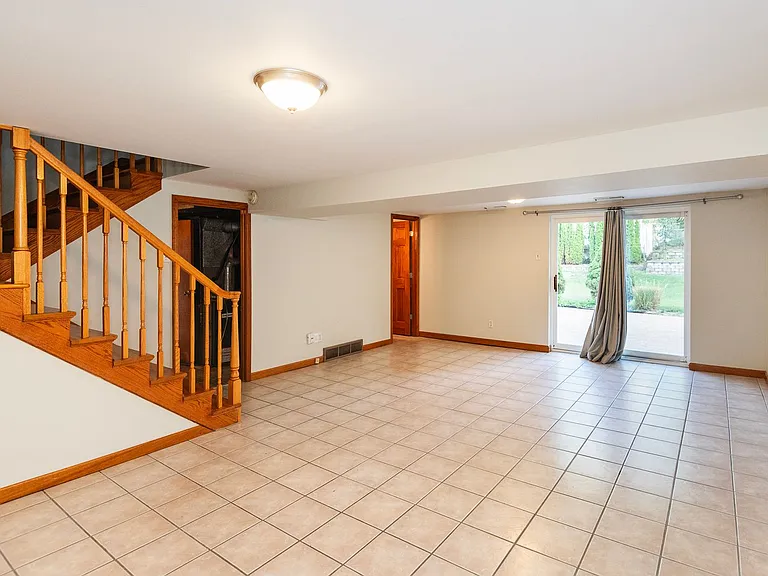 2334 Rosegarden Dr — Photo 8