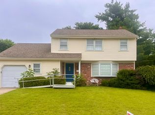 2301 Yellowstone Rd, Cinnaminson, NJ 08077