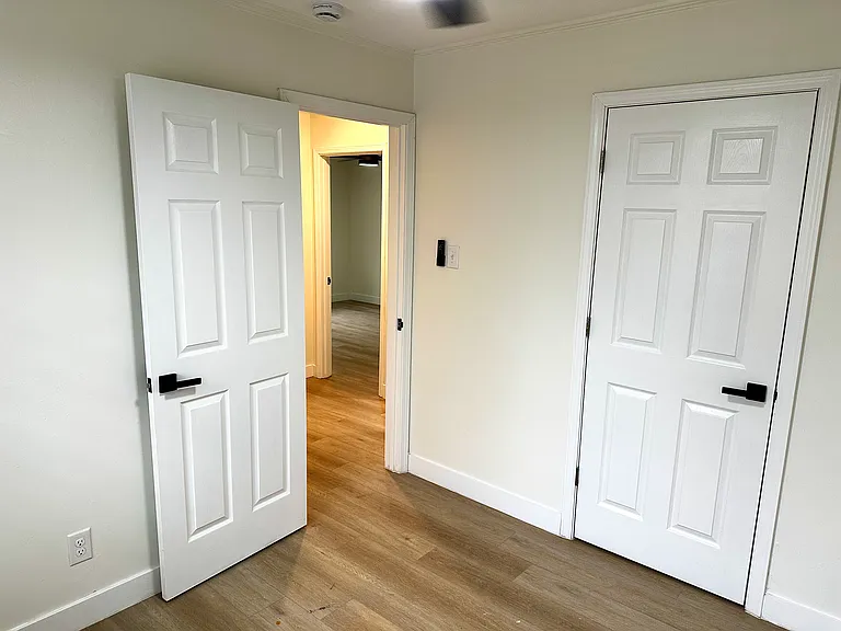 1450 Academy St — Photo 27