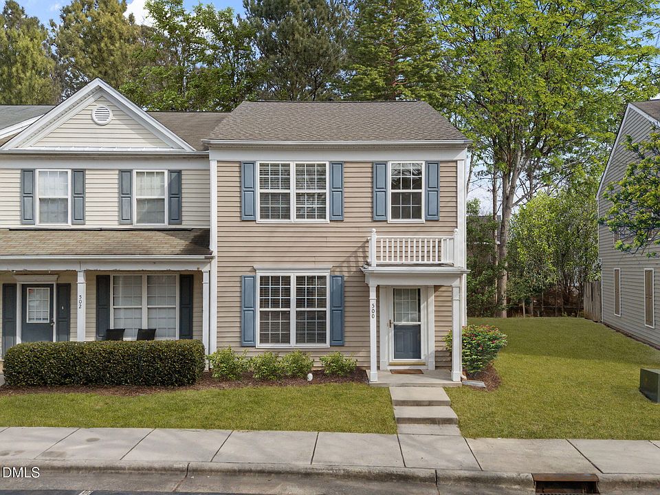 1st image of 500 Canyon Lake Cir