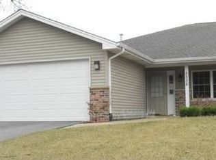 5556 Pointe Dr, Hammond, IN 46320