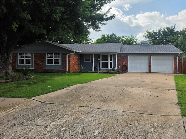 10703 E 16th Pl, Tulsa, OK 74128