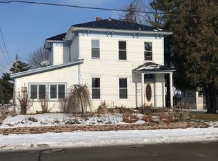 909 Fremont St, Algoma, WI 54201