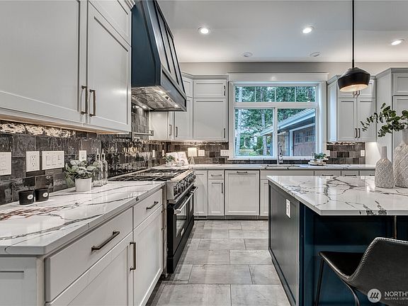 5th image of 4818 133rd Street Ct NW