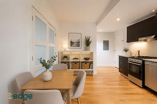 169 Graham Ave Photo 1
