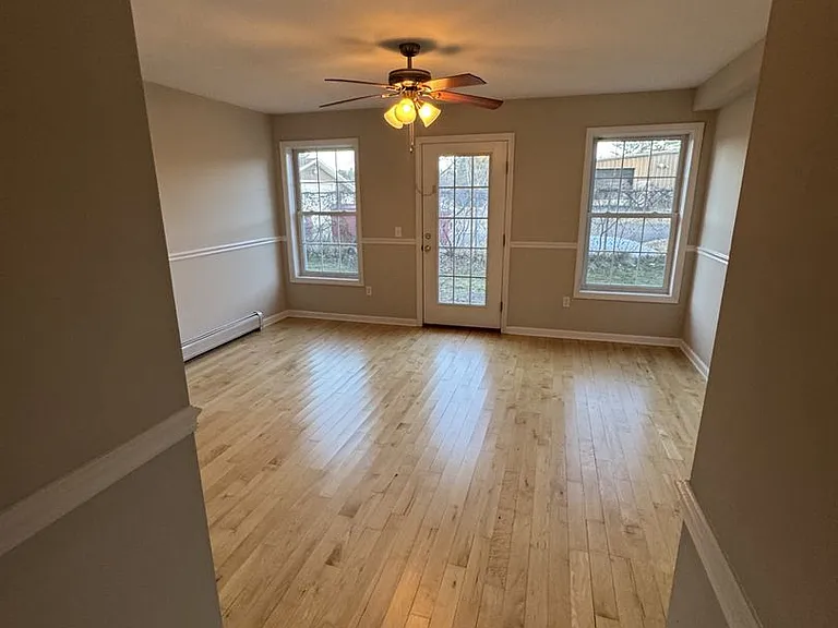 76 Sumner Ln #E — Photo 9
