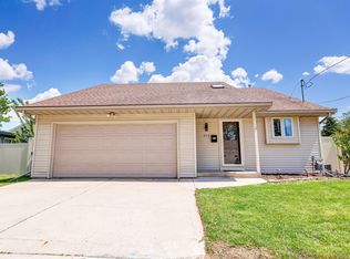 210 N Oneida St, Green Bay, WI 54303