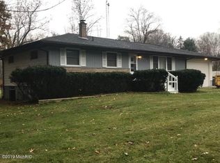 5494 Hoag Rd, Battle Creek, MI 49015