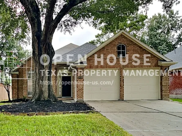 5026 Maple Brook Ln, Kingwood, TX 77345
