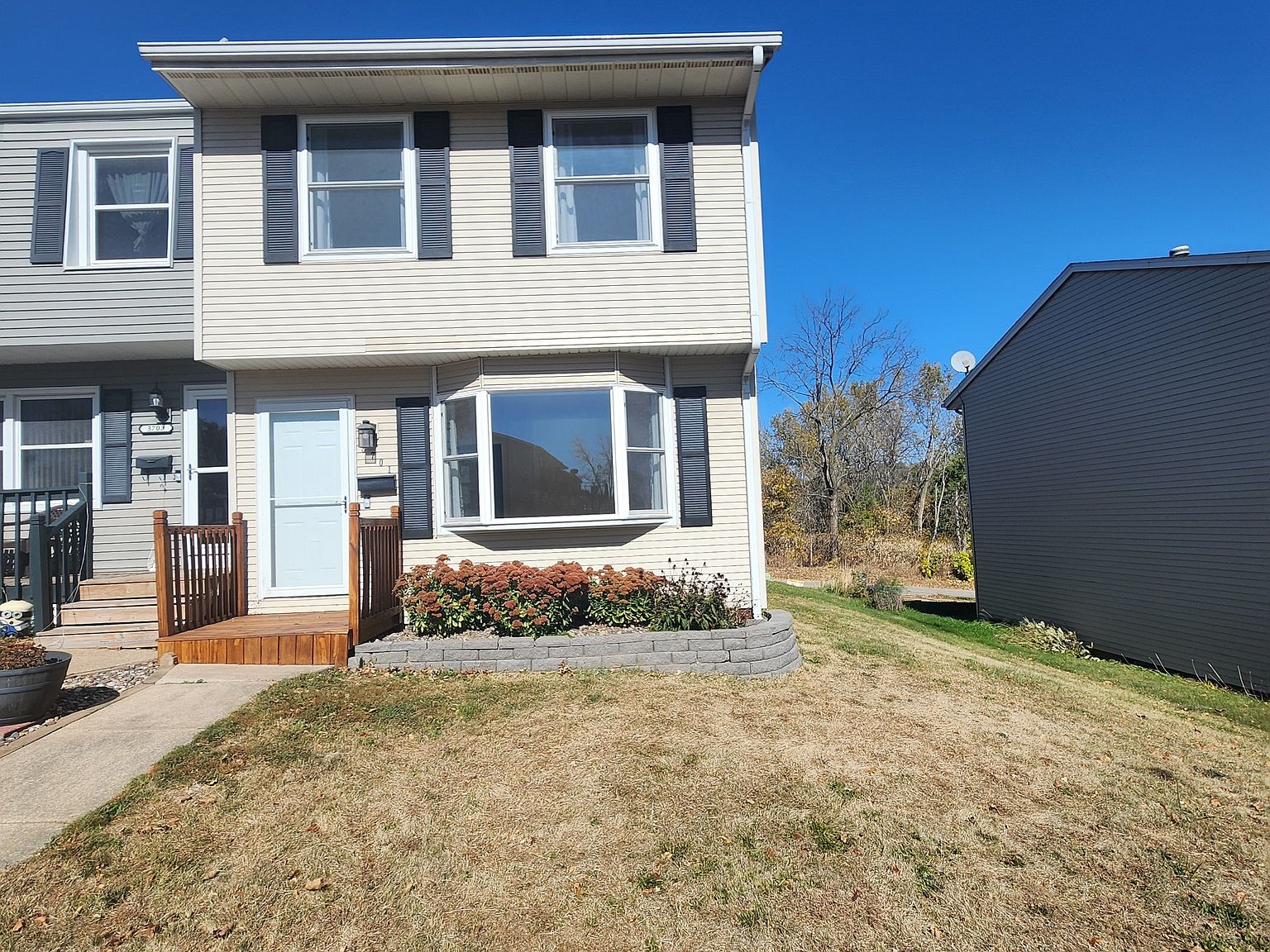 3701 Hillcrest Rd #1, Dubuque, IA 52002 | Zillow