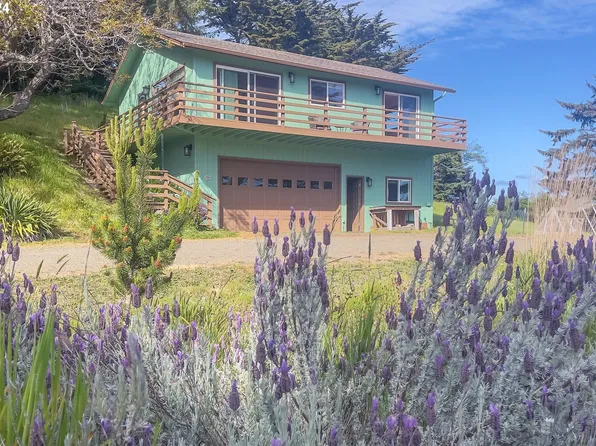 3288 Golf Links Rd, Bandon, OR 97411