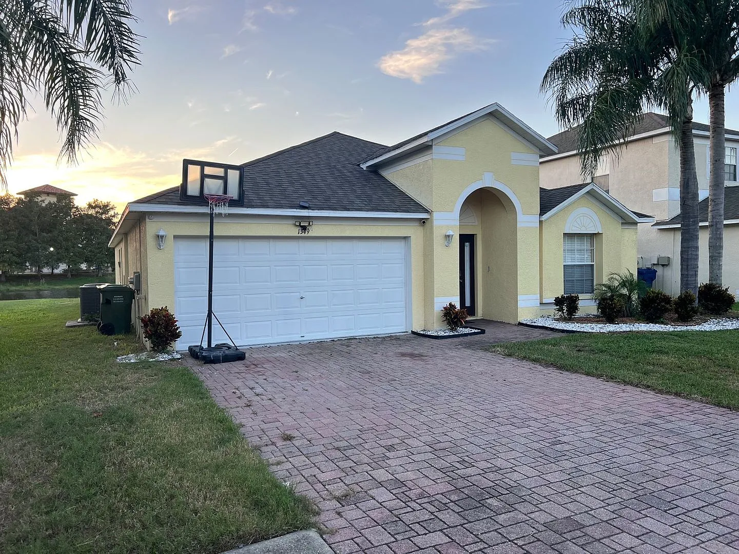 Spacious 3BR House in New Port Richey — Photo 3