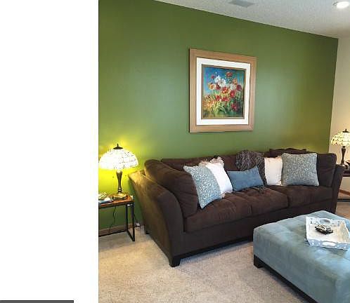 4th image of 109 River Woods Dr W