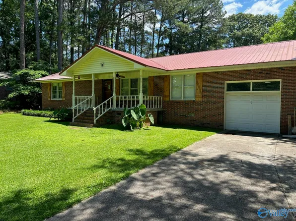 212 Riverside Dr, East Gadsden, AL 35903