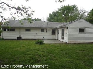 3912 SW 26th St, Topeka, KS 66614