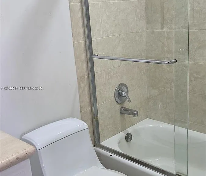 8107 SW 72nd Ave #423E — Photo 21