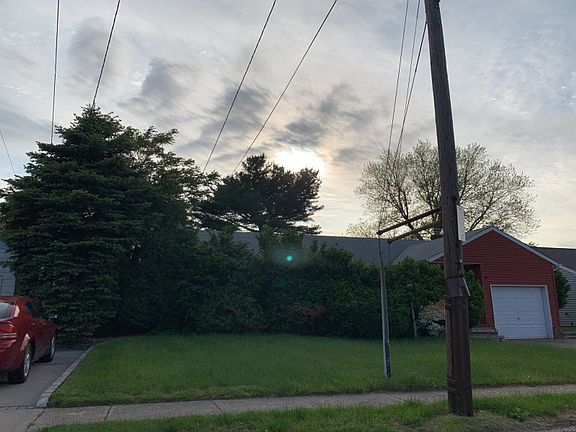 5th image of 51 Bailey Ave