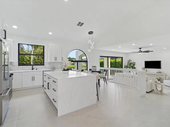 19628 BISCAYNE BAY Drive, Boca Raton, FL 33498