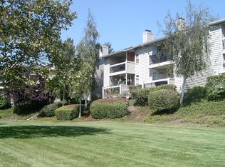 8040 Mountain View Dr APT E, Pleasanton, CA 94588